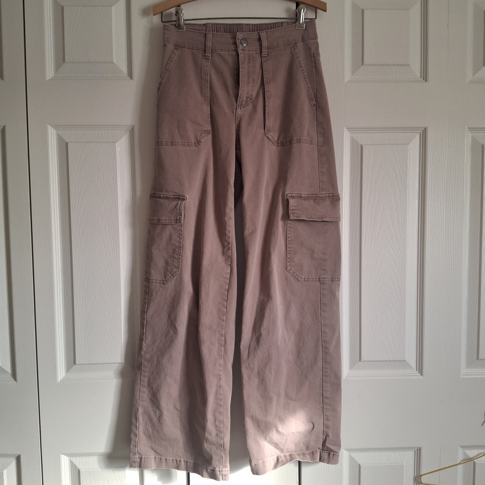 Wide Leg Cargo Pants in Dusty Pink Mauve Streetwear Grunge Edgy Punk Streetwear
